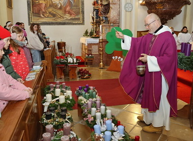 Adventkranzsegnung