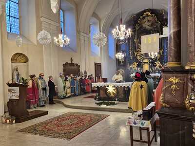 Sternsingergruppen der Pfarre Asparn/Zaya