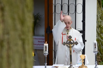 Die Jagdgesellschaft Gnadendorf lud zur Jägermesse bei der Bildeiche ein.