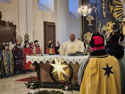 Sternsingergruppen der Pfarre Asparn/Zaya