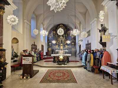 Sternsingergruppen der Pfarre Asparn/Zaya