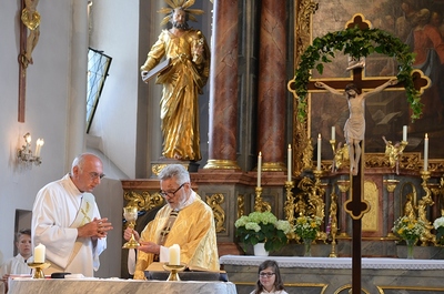 Hl. Messe und Fronleichnamsprozession