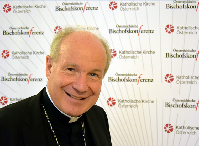 Kardinal Schönborn bleibt als Erzbischof vorläufig weiter im Amt