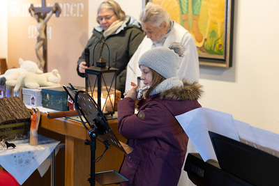 Krippenandacht in der Kapelle in Zwentendorf