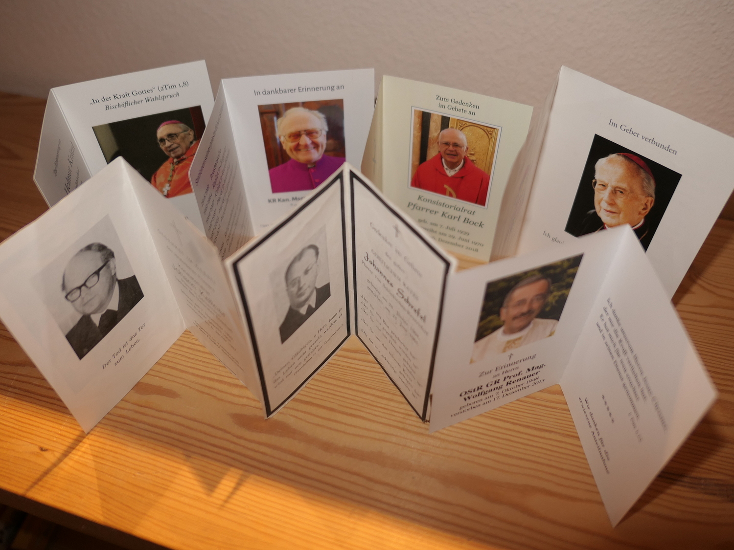 sieben Gedenkbilder