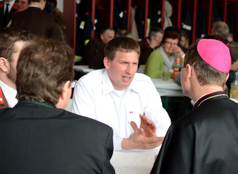 Visitationsmesse von Weihbischof Turnovszky in Simonsfeld.