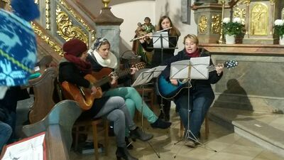 Wortgottesfeier und Laternenfest in der Pfarre Gnadendorf