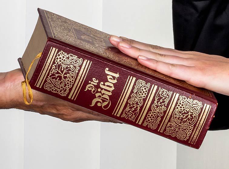 Schwur auf die Bibel