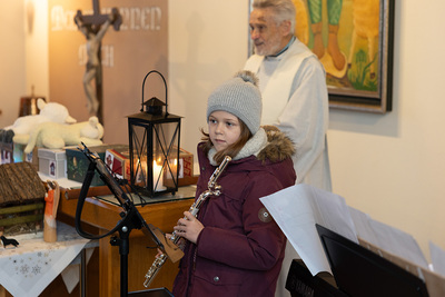 Krippenandacht in der Kapelle in Zwentendorf