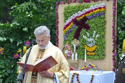 Hl. Messe und Fronleichnamsprozession