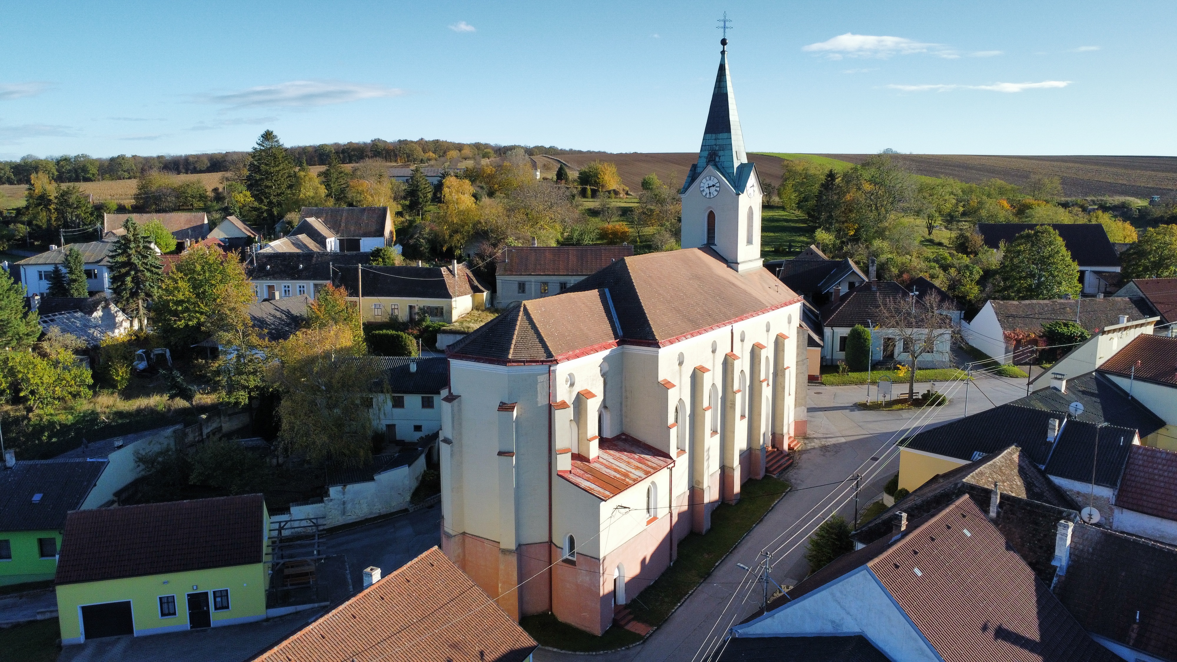 Altarbogen mit Malerei