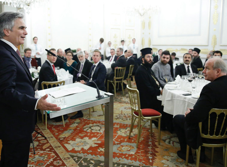 Am 2. Dezember 2014 lud Bundeskanzler Werner Faymann religi