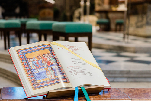 Aufgeschlagene Bibel