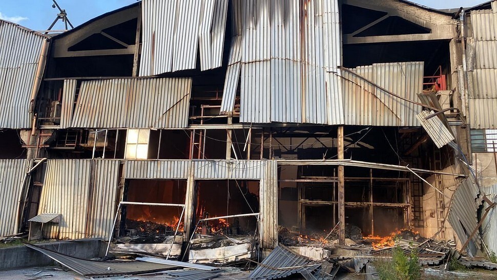 Caritas-Logistikzentrum in Lwiw durch russischen Angriff zerstört