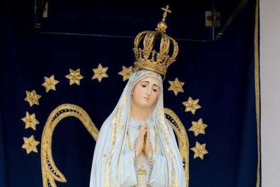 Was Die 12 Sterne Der Eu Fahne Mit Maria Zu Tun Haben